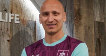 OFFICIAL: เชลวีย์ ลาตุรกีซบ เบิร์นลีย์ แบบไร้ค่าตัว